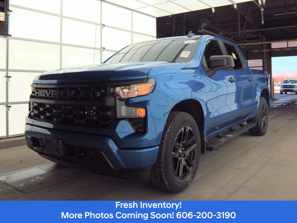 2023 Chevrolet Silverado 1500 Custom's photo