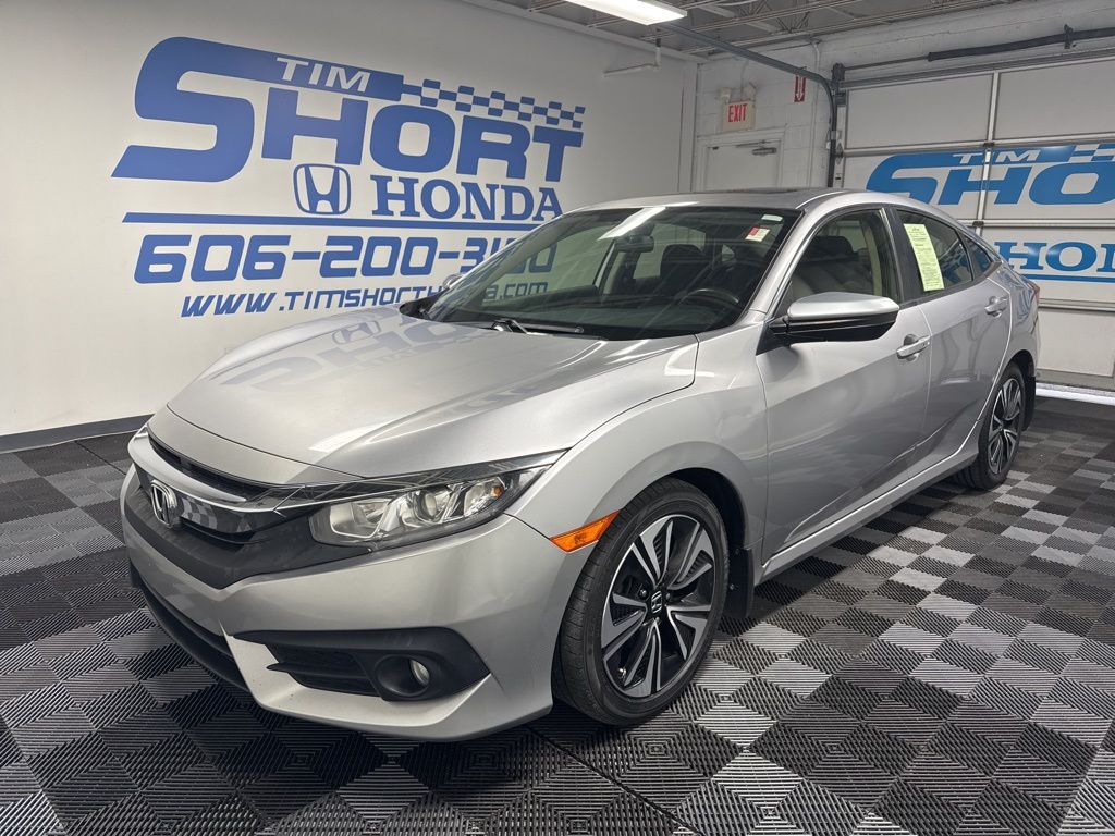 2018 Honda Civic EX-T's photo
