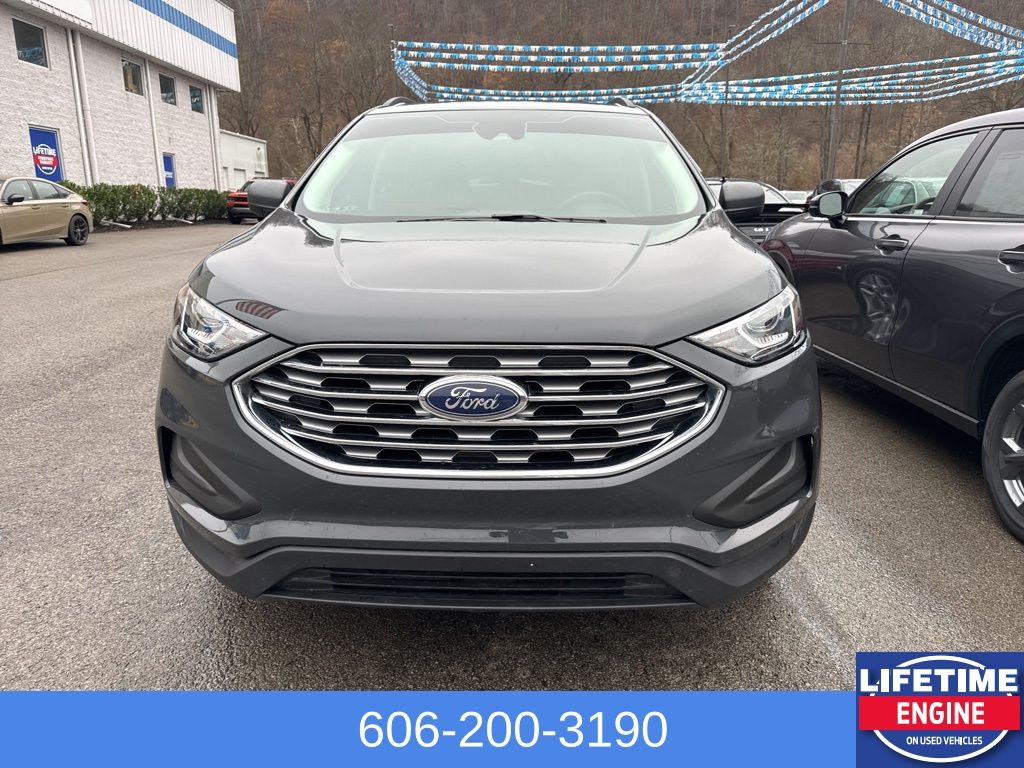 2021 Ford Edge SE photo 2