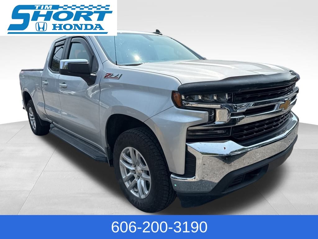 2019 Chevrolet Silverado 1500 LT photo 3