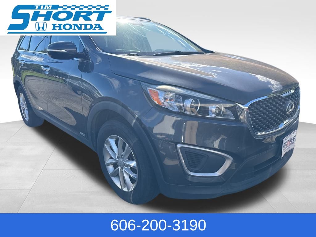 2018 Kia Sorento LX photo 2