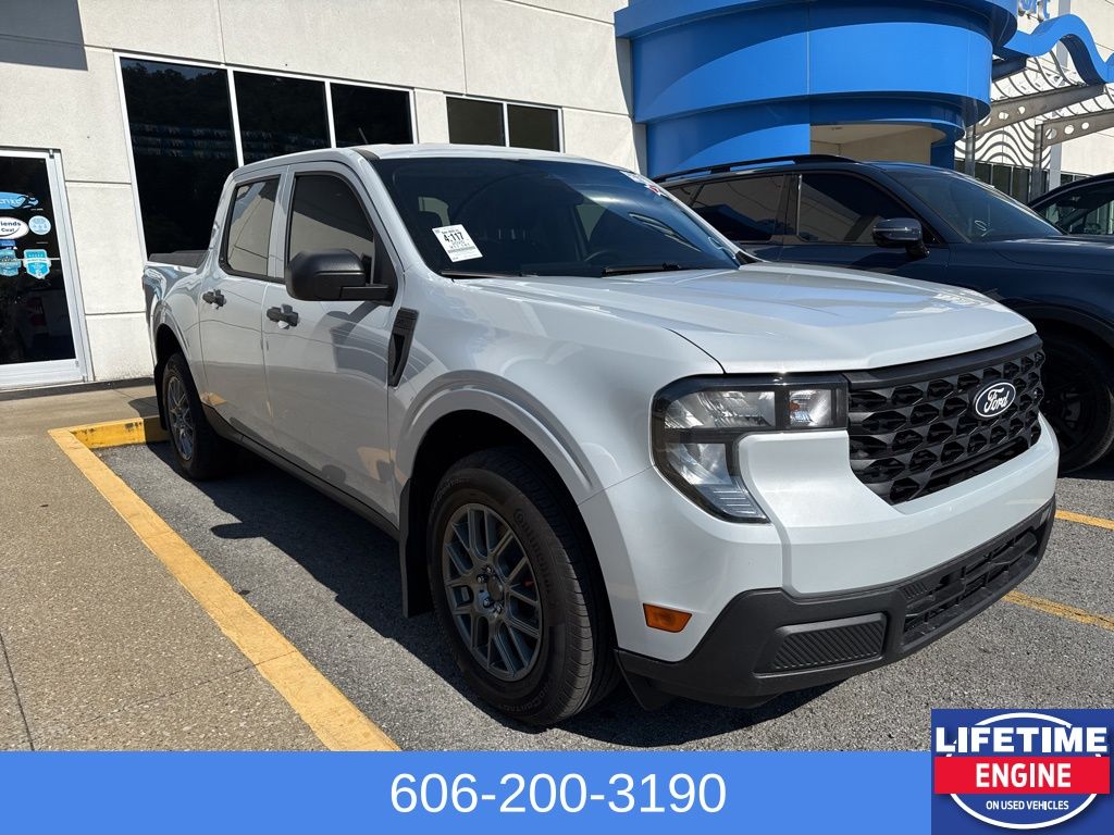2025 Ford Maverick XL photo 2