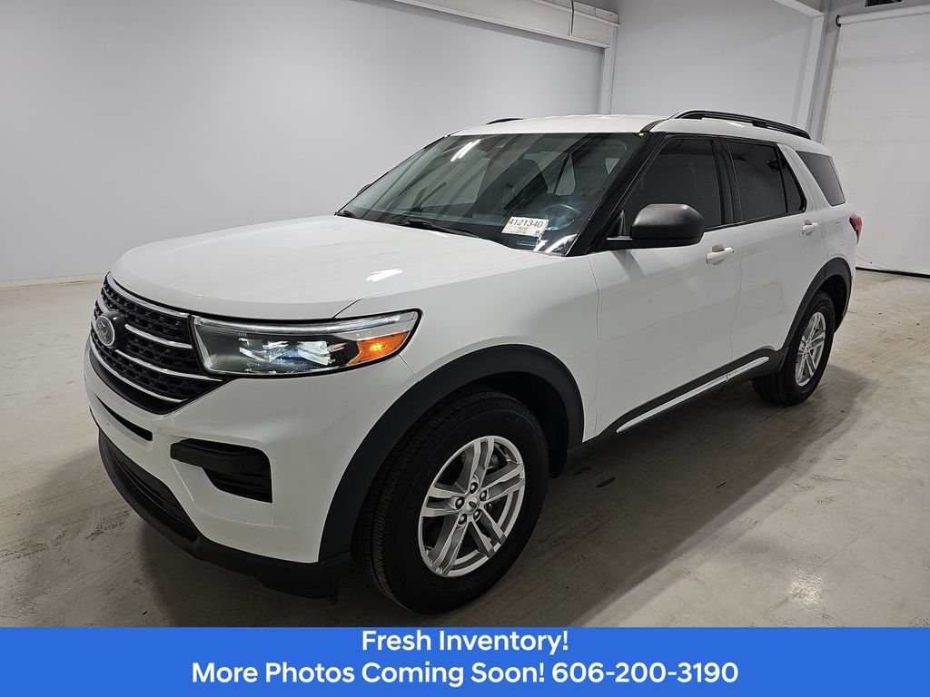2021 Ford Explorer XLT 4WD's photo