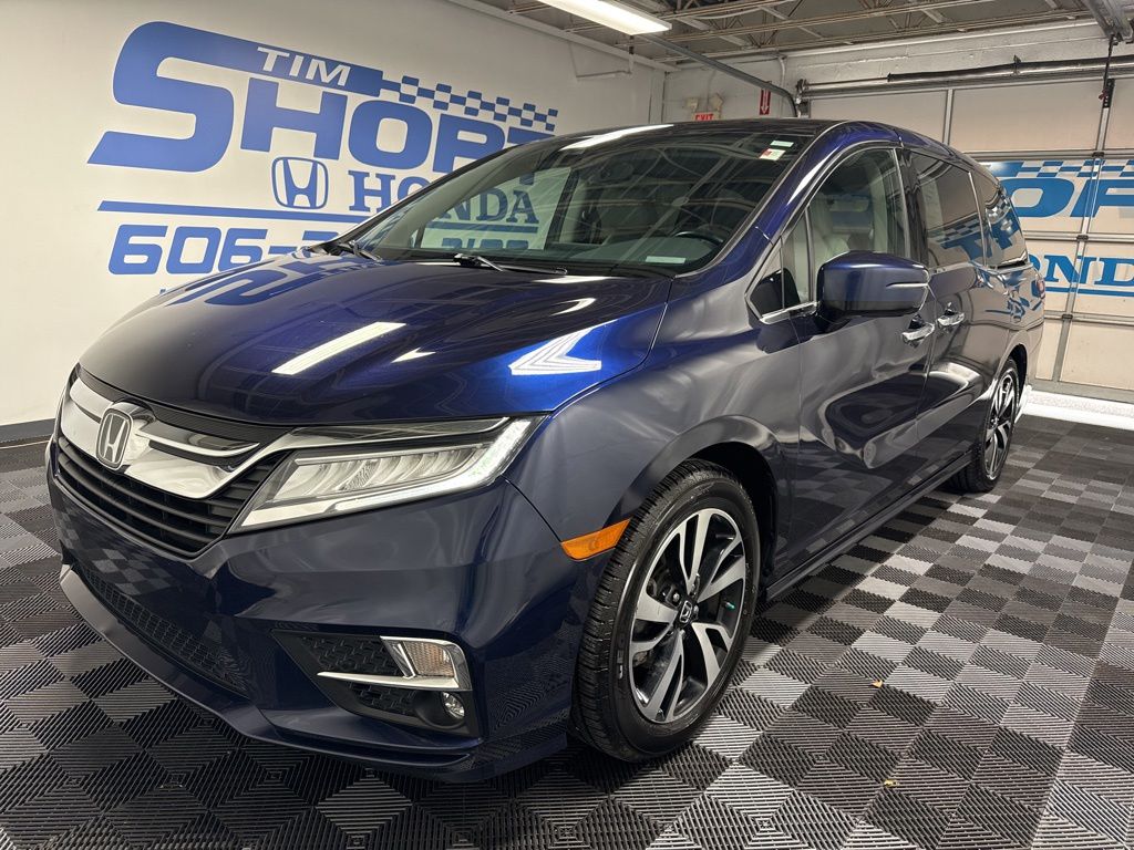 2018 Honda Odyssey Elite's photo