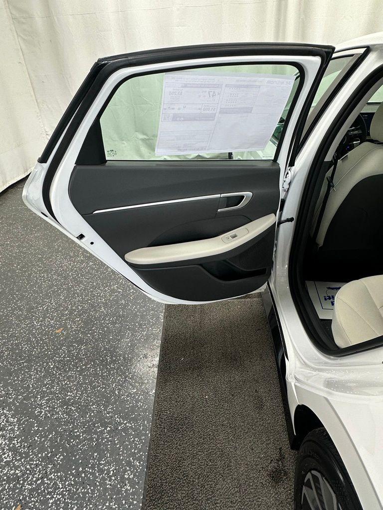 2026 Hyundai Sonata Hybrid SEL - Photo 23