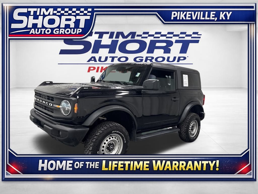 2022 Ford Bronco 2-Door Base's photo