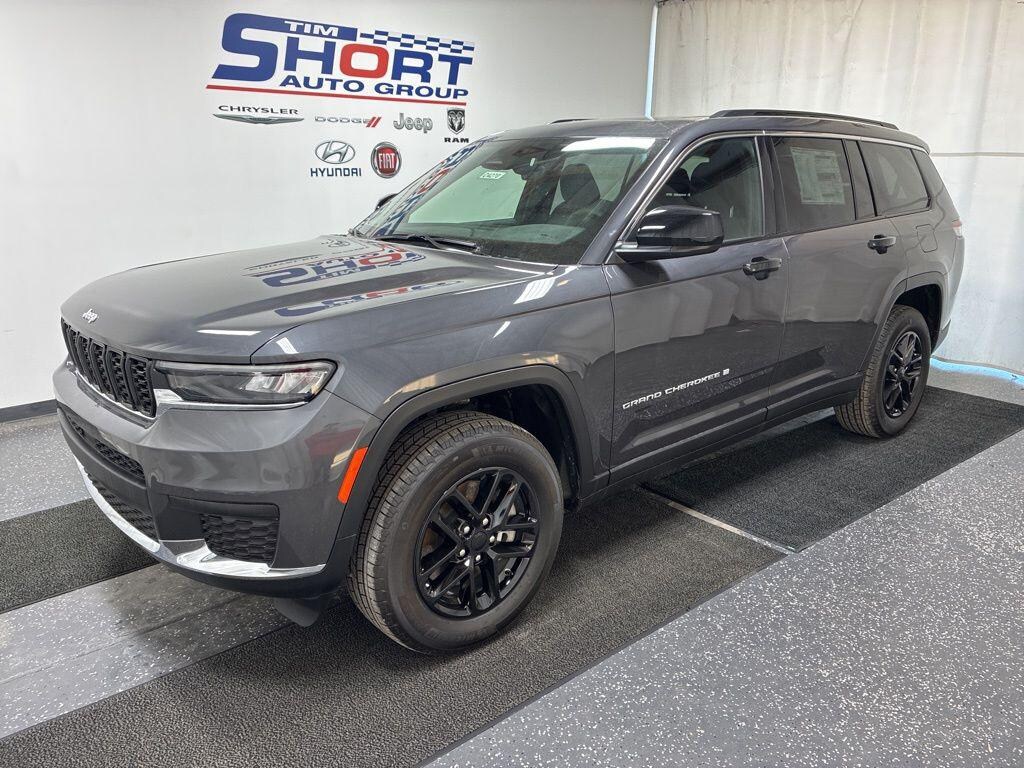 New 2025 Jeep Grand Cherokee L Laredo X 4x4 SUV