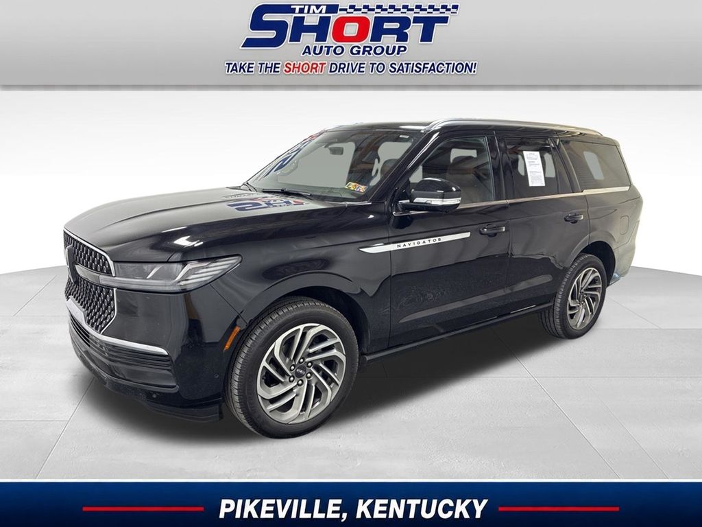 2025 Lincoln Navigator Reserve 4WD's photo