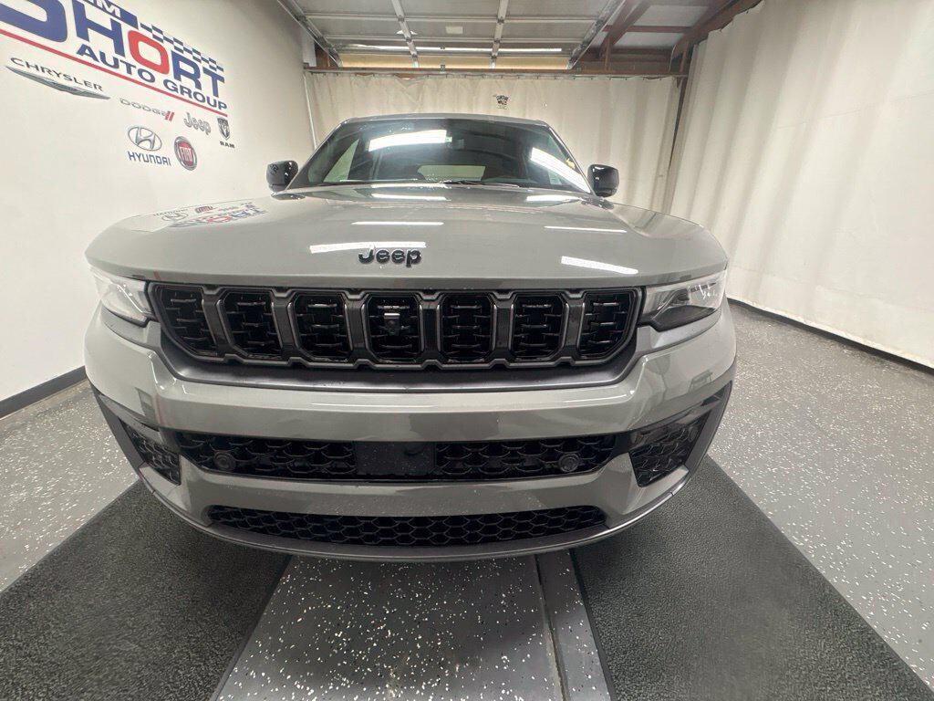 New 2027 Jeep Grand Cherokee Limited Reserve SUV