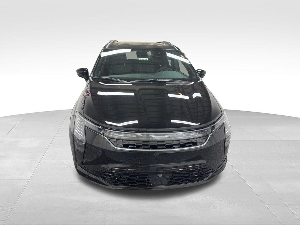 New 2027 Chrysler Pacifica Limited Van Passenger Van