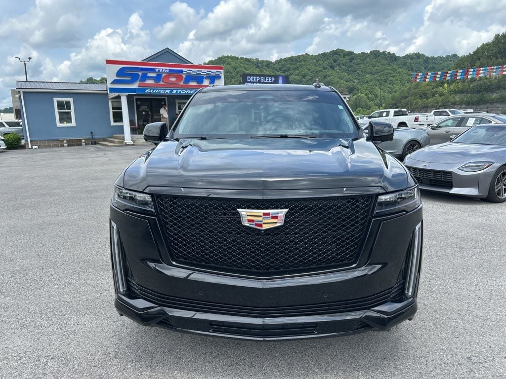 Used 2024 Cadillac Escalade Sport Platinum with VIN 1GYS4GKL1RR112662 for sale in Pikeville, KY