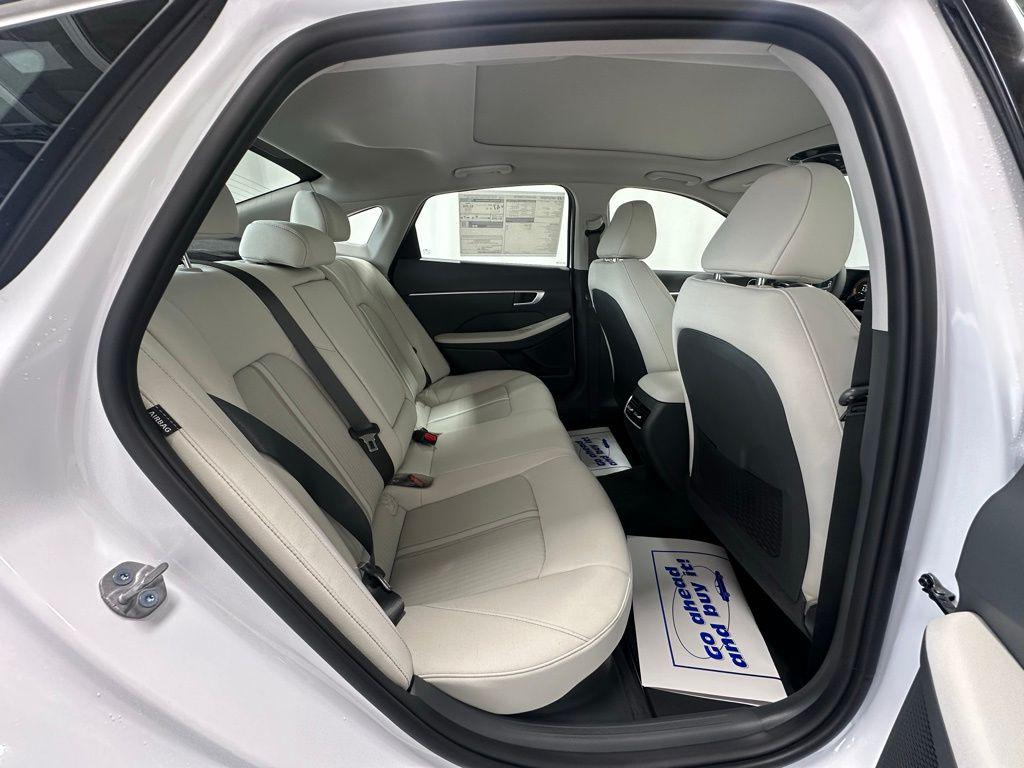 2026 Hyundai Sonata Hybrid SEL - Photo 22
