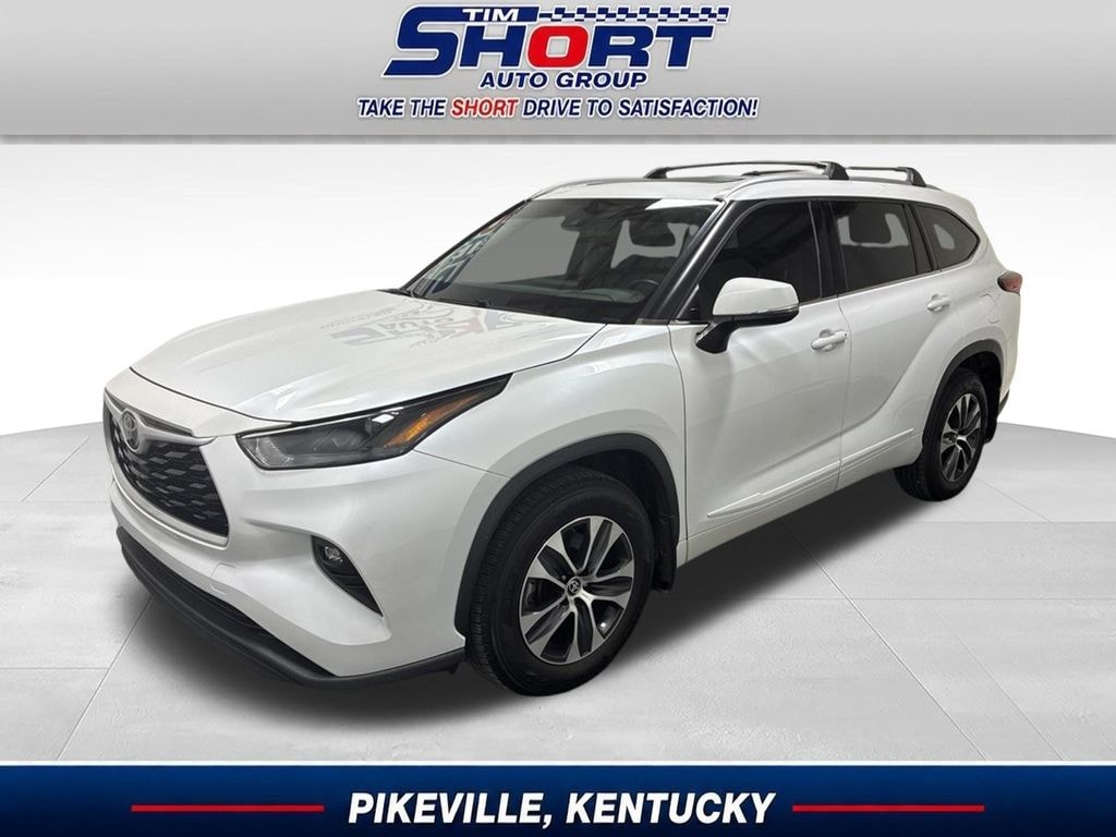 Used 2022 Toyota Highlander XLE SUV