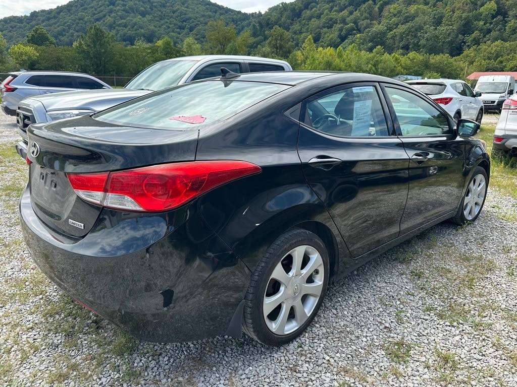 Used 2013 Hyundai Elantra Limited with VIN KMHDH4AE9DU957541 for sale in Pikeville, KY