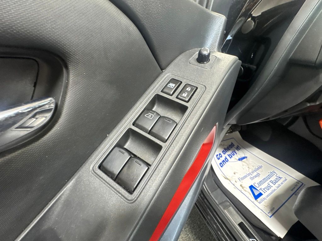 2023 Nissan Frontier PRO-4X - Photo 12