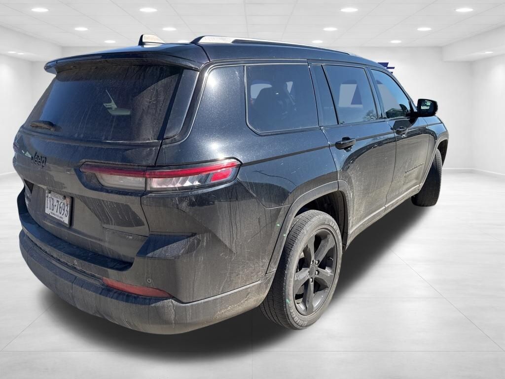 Used 2022 Jeep New Grand Cherokee Laredo SUV