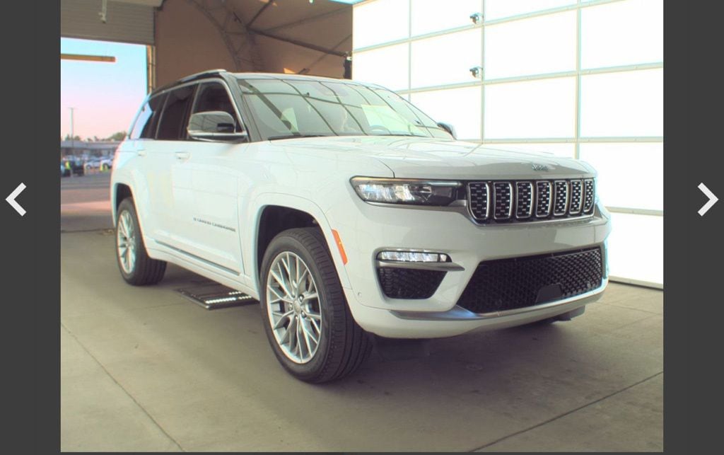 2022 Jeep Grand Cherokee Summit Reserve 4xe's photo