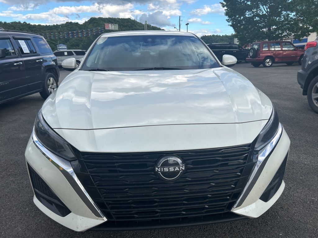 Used 2023 Nissan Altima SV with VIN 1N4BL4DV6PN341838 for sale in Pikeville, KY