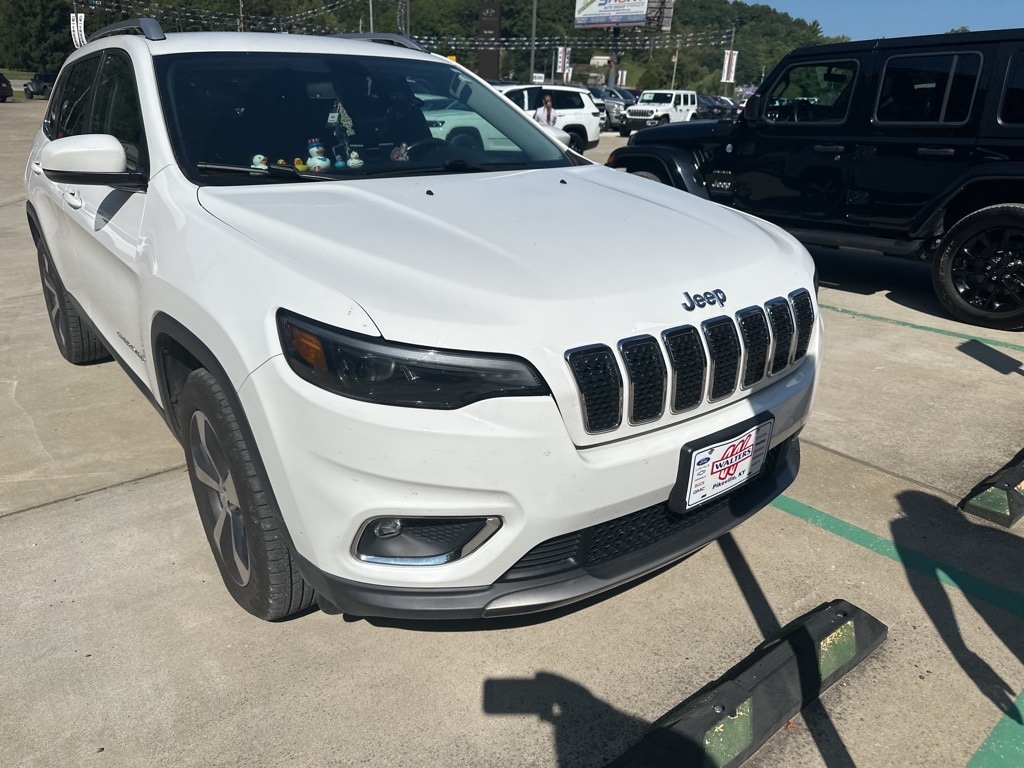 Used 2020 Jeep Cherokee Limited with VIN 1C4PJMDX1LD518237 for sale in Pikeville, KY