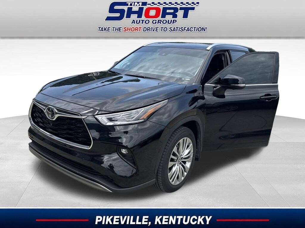 Used 2023 Toyota Highlander L SUV