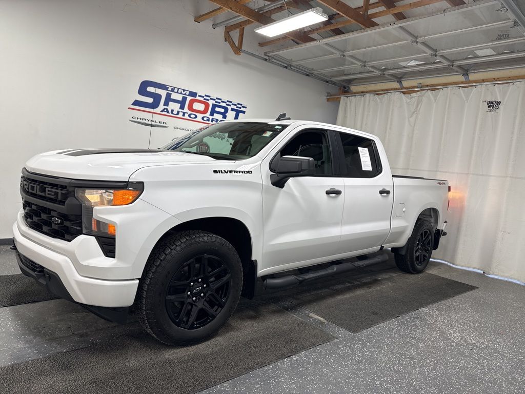 2023 Chevrolet Silverado 1500 Custom's photo