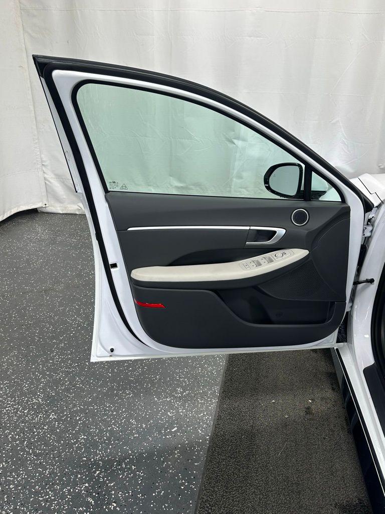 2026 Hyundai Sonata Hybrid SEL - Photo 9