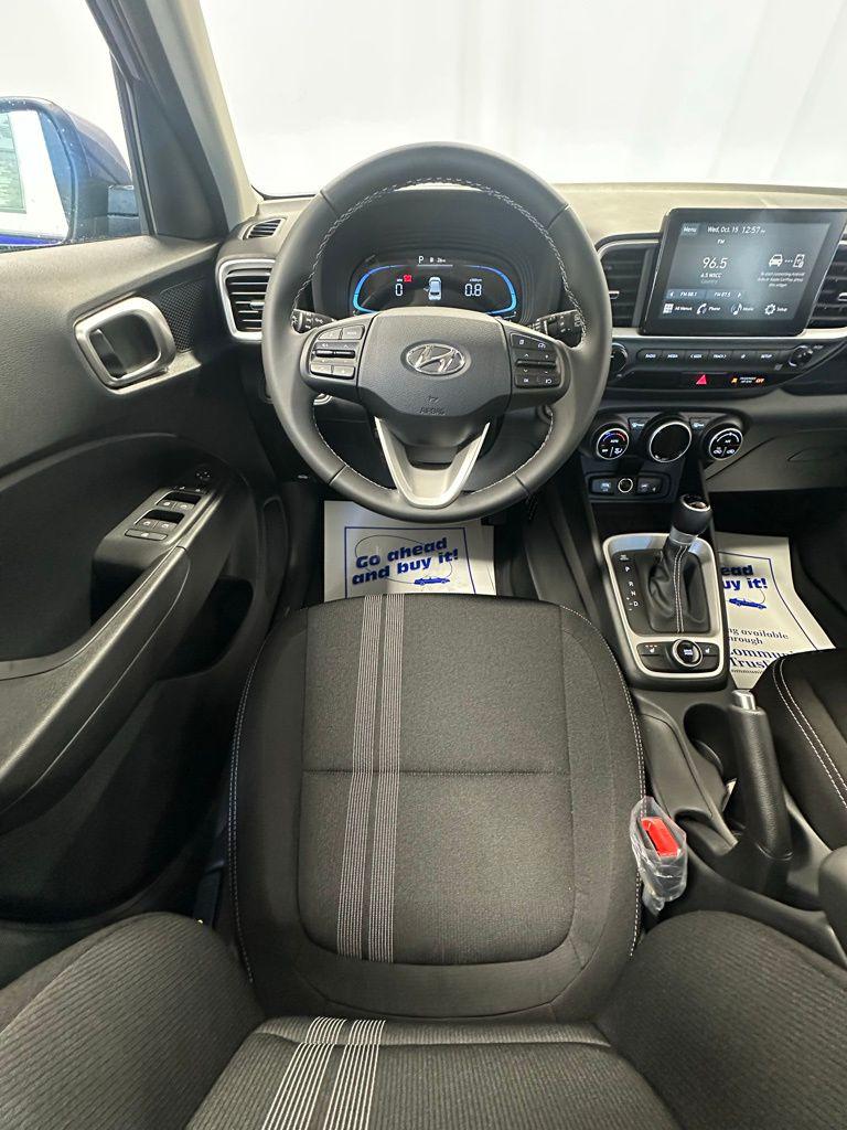 2026 Hyundai Venue SEL - Photo 16