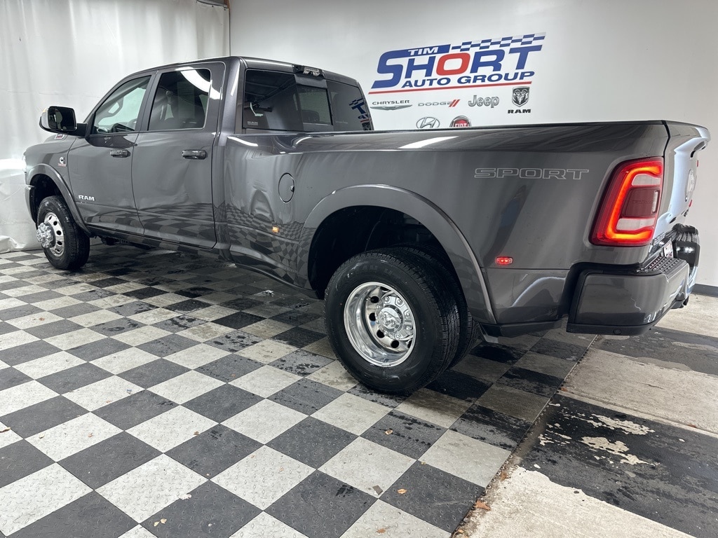 Used 2022 RAM Ram 3500 Pickup Laramie with VIN 3C63RRJL6NG402518 for sale in Pikeville, KY