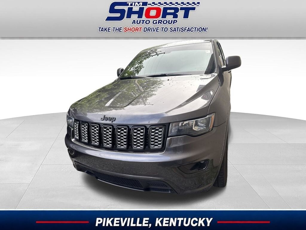 Used 2017 Jeep Grand Cherokee Laredo 4x4 SUV