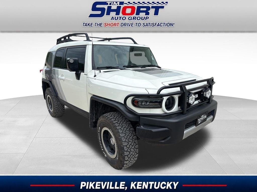 Used 2014 Toyota FJ Cruiser AT 4WD V6 SUV