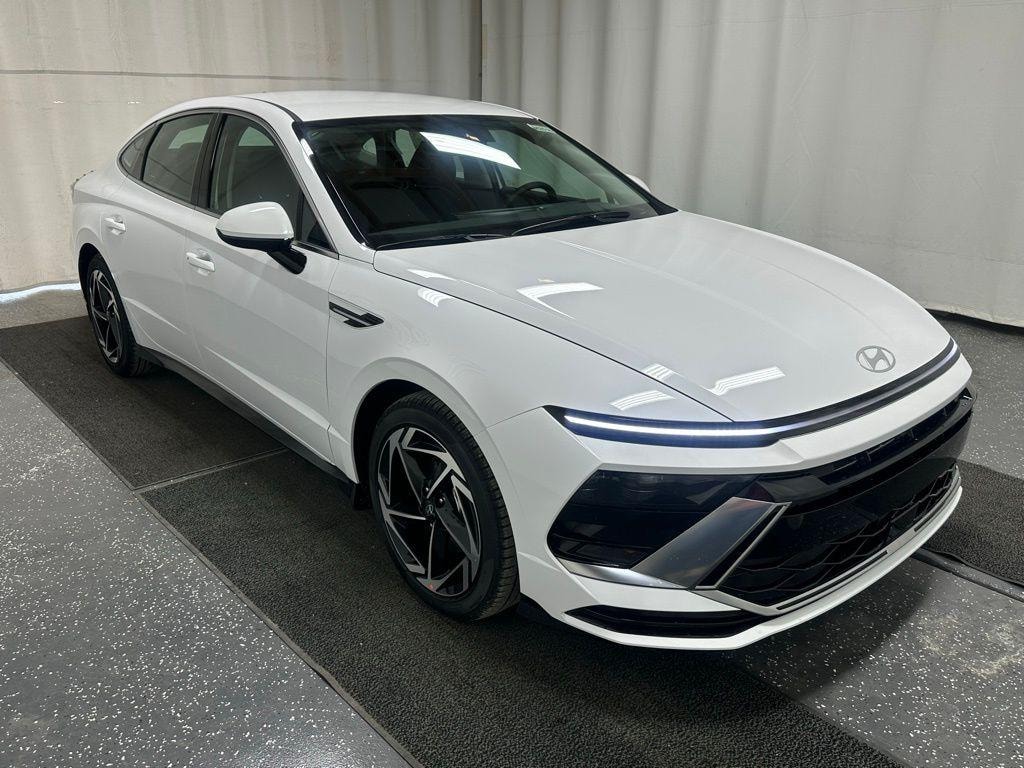 New 2026 Hyundai Sonata SEL Sport Sedan