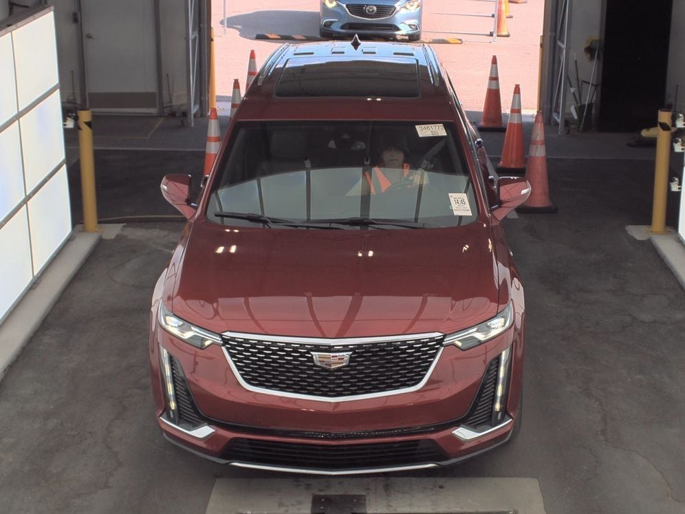 Used 2024 Cadillac XT6 Premium Luxury with VIN 1GYKPDRS7RZ725033 for sale in Pikeville, KY