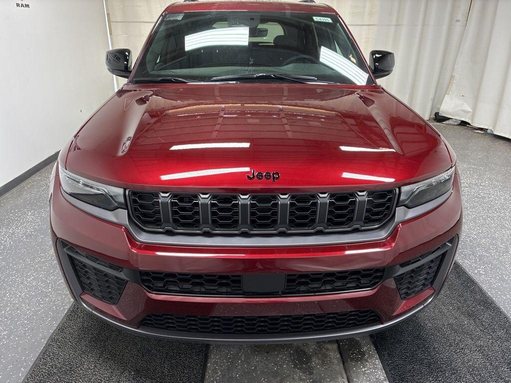 New 2026 Jeep Grand Cherokee Altitude 4x4 SUV