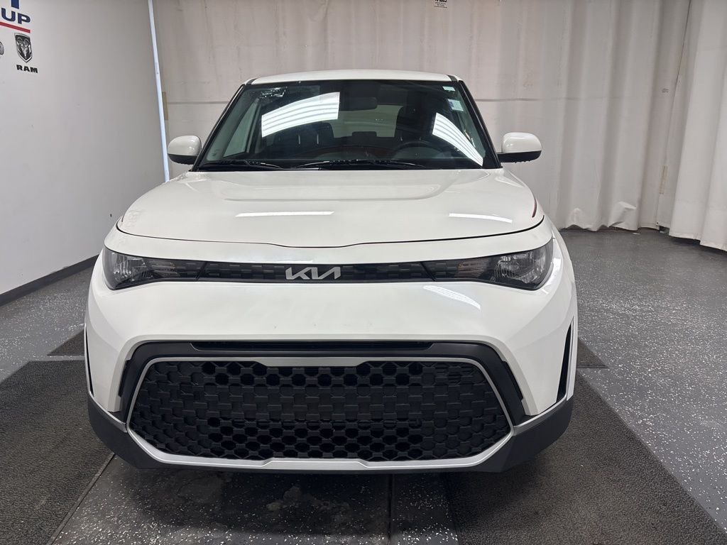 Used 2023 Kia Soul LX Hatchback