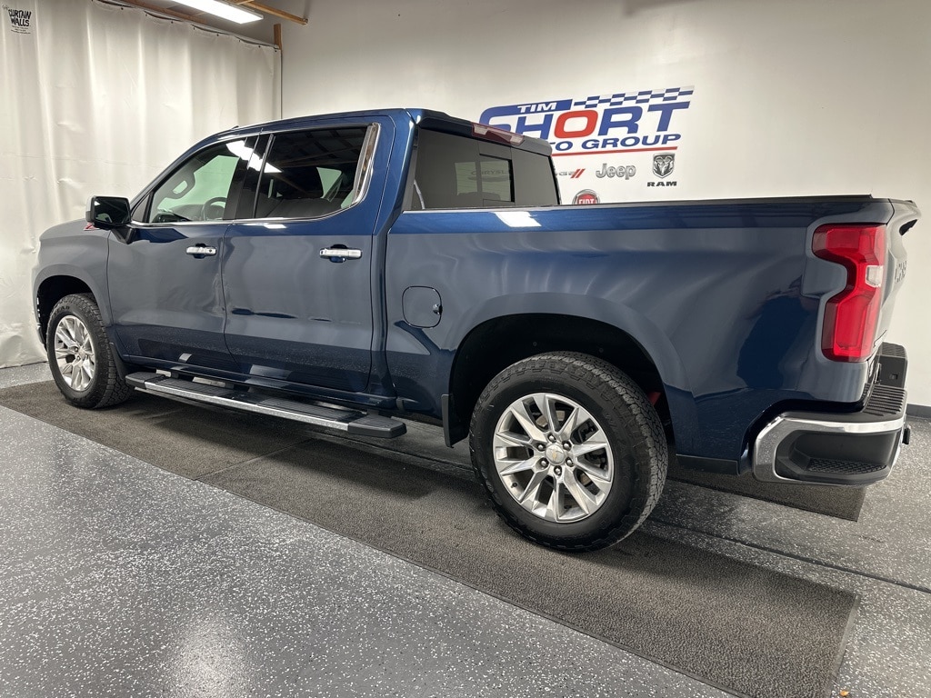 Used 2022 Chevrolet Silverado 1500 Limited LTZ with VIN 1GCUYGED2NZ235100 for sale in Pikeville, KY