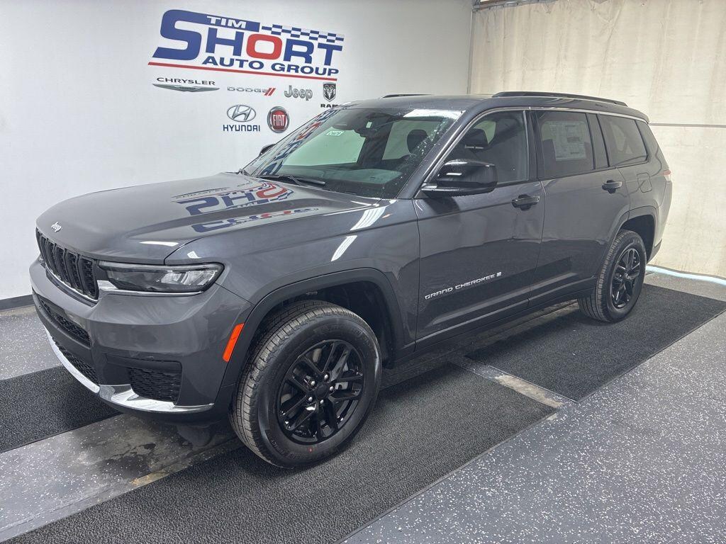 New 2026 Jeep Grand Cherokee L Altitude 4x4 SUV