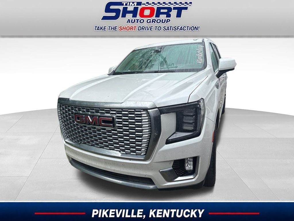 2022 GMC Yukon 4WD Denali's photo