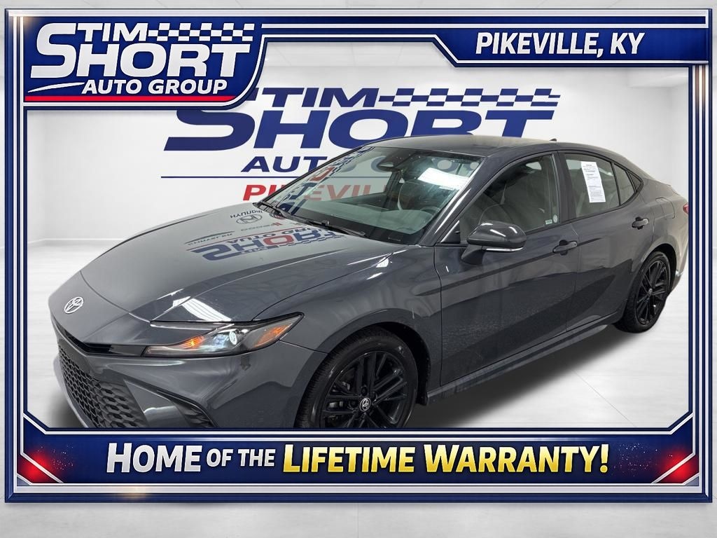 Used 2025 Toyota Camry SE Sedan