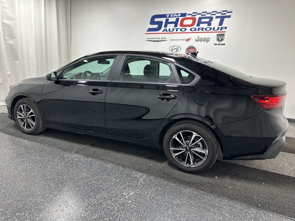 Used 2024 Kia Forte LXS with VIN 3KPF24AD6RE805048 for sale in Pikeville, KY