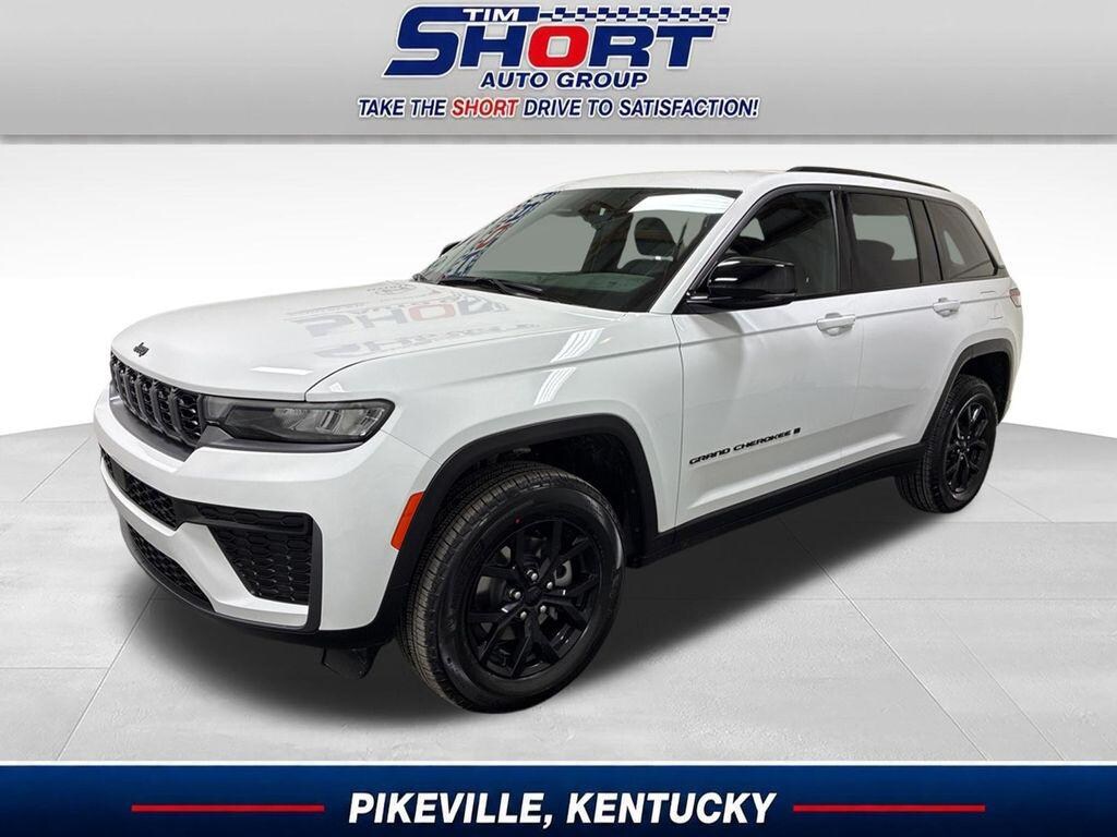 New 2026 Jeep Grand Cherokee Altitude 4x4 SUV