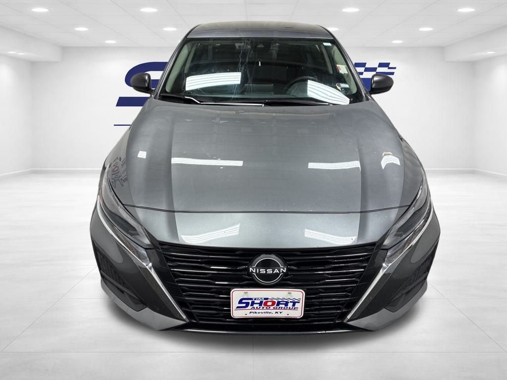 Used 2024 Nissan Altima 2.5 SV Sedan