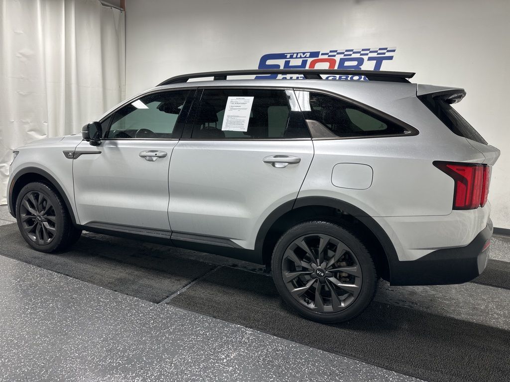 Used 2021 Kia Sorento X-Line with VIN 5XYRKDLF6MG010735 for sale in Pikeville, KY