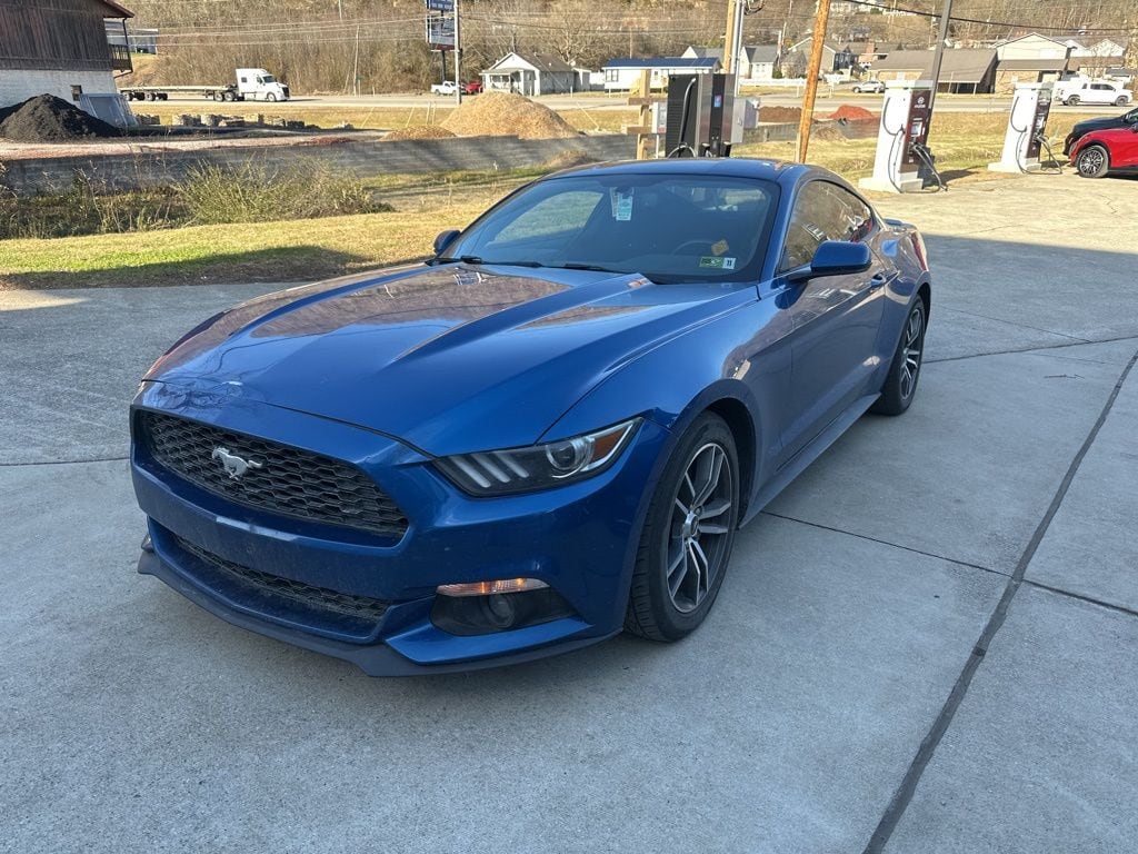 2017 Ford Mustang EcoBoost's photo