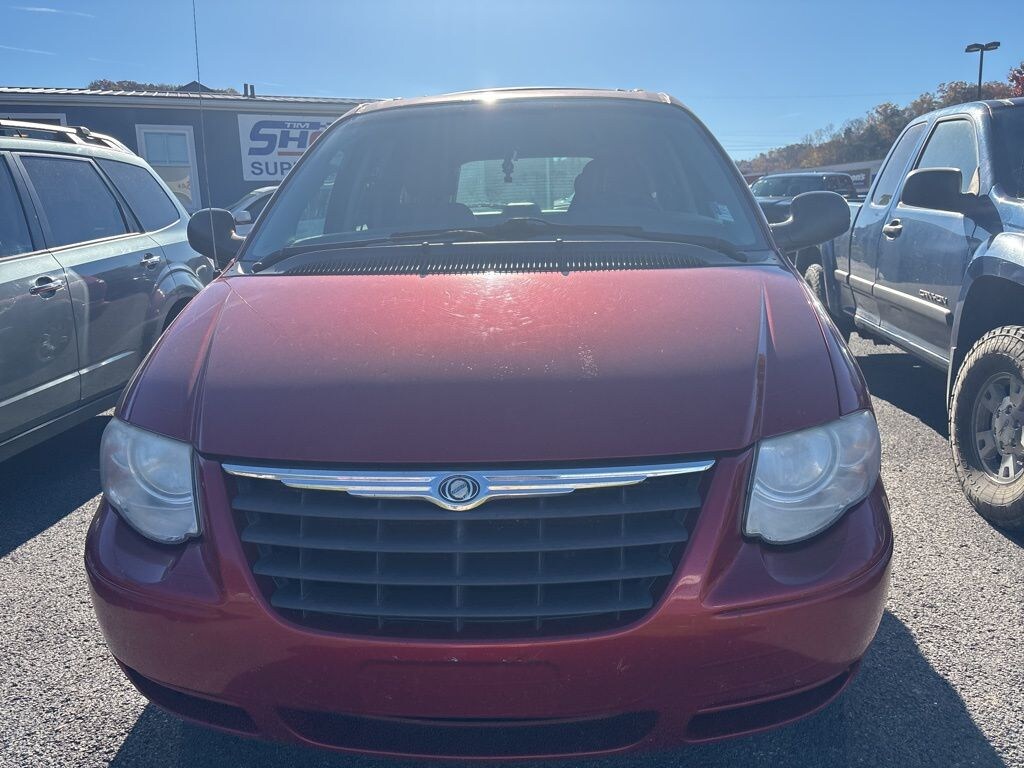 Used 2007 Chrysler Town & Country Touring Van