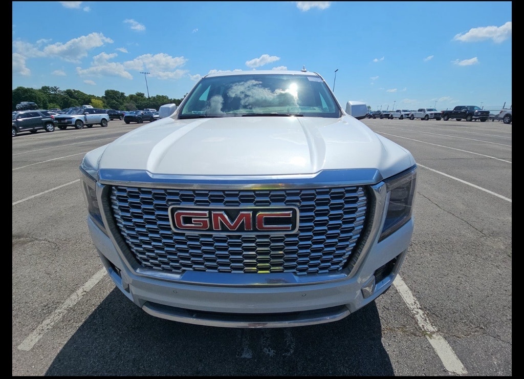 Used 2022 GMC Yukon Denali with VIN 1GKS2DKL6NR225273 for sale in Pikeville, KY