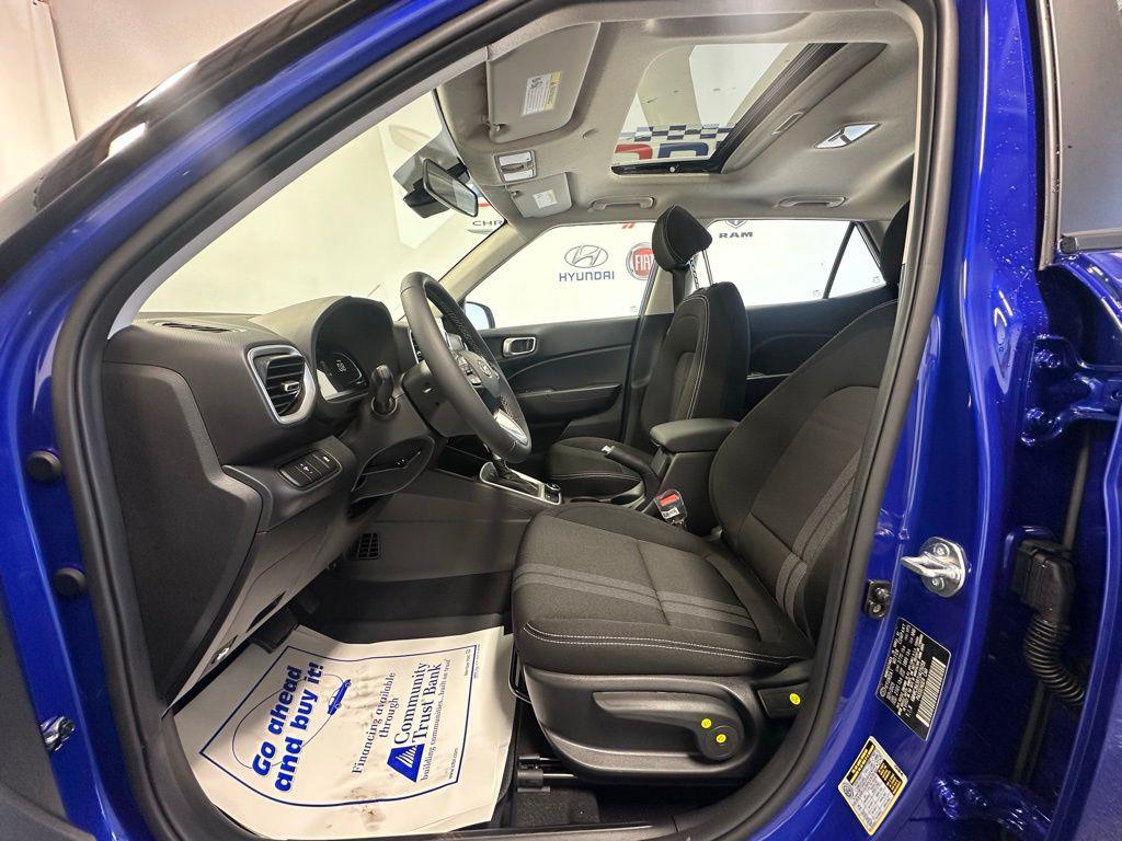 2026 Hyundai Venue SEL - Photo 13