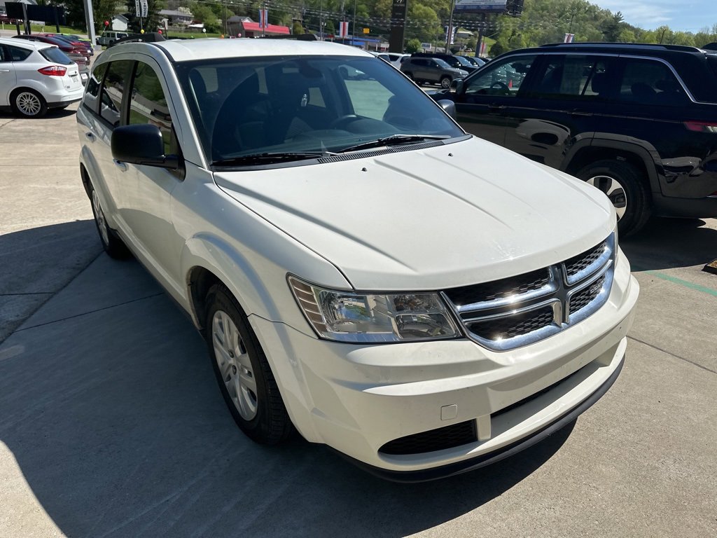 Used 2018 Dodge Journey SE with VIN 3C4PDCAB9JT527172 for sale in Pikeville, KY