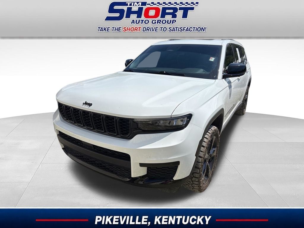 2023 Jeep Grand Cherokee L Altitude 4x4's photo