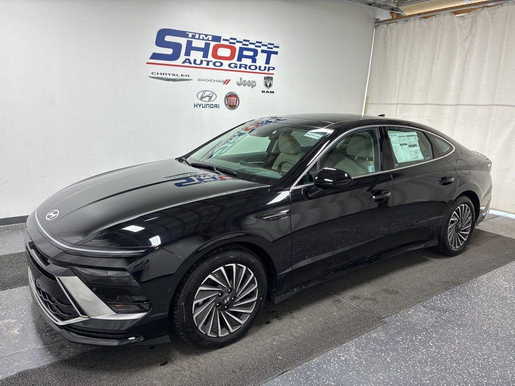 2026 Hyundai Sonata Hybrid Limited's photo