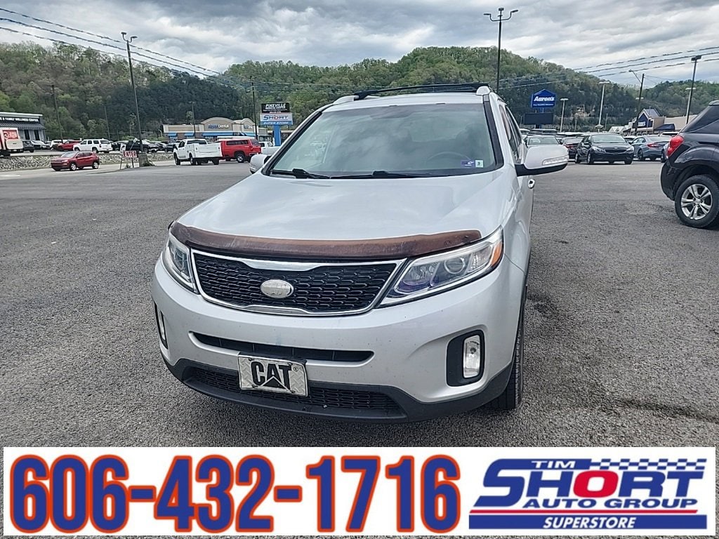 Used 2014 Kia Sorento LX with VIN 5XYKTDA61EG542879 for sale in Pikeville, KY